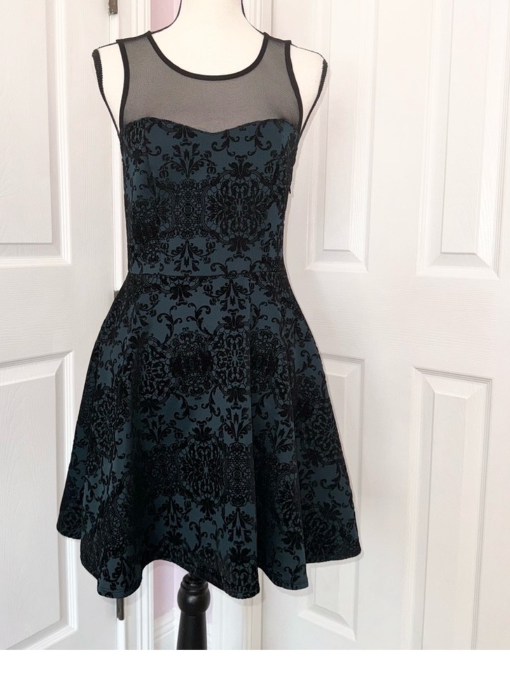 Three of Hearts Hunter Green Mini Dress with Black Velvet Overlay size Medium